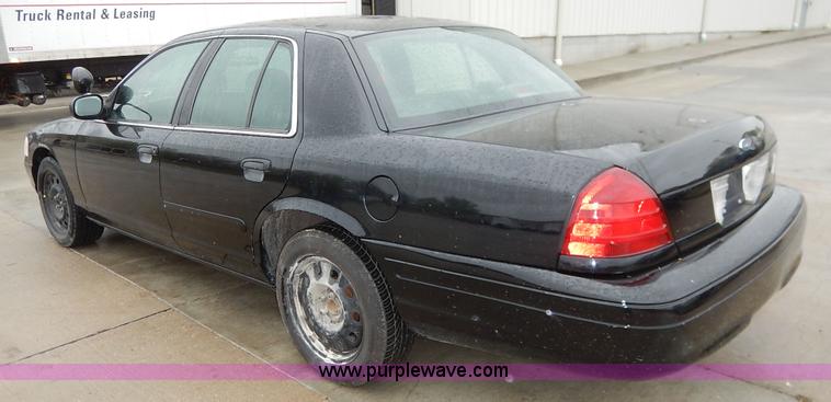 image for item J3997 2006 Ford Crown Victoria Police Interceptor