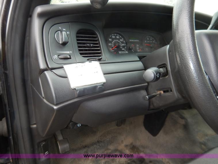 image for item J3997 2006 Ford Crown Victoria Police Interceptor