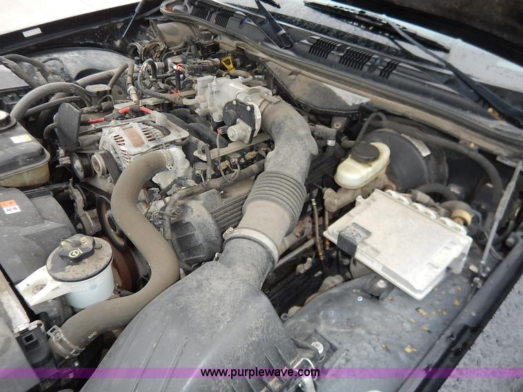 image for item J3997 2006 Ford Crown Victoria Police Interceptor