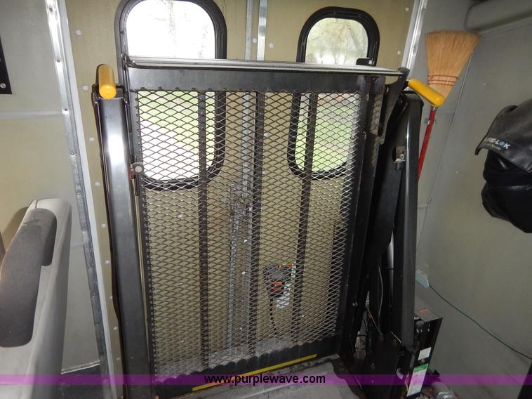 image for item J3998 2002 Ford 801 Diamond Coach transit bus