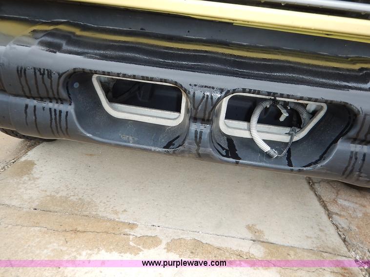 image for item J3998 2002 Ford 801 Diamond Coach transit bus