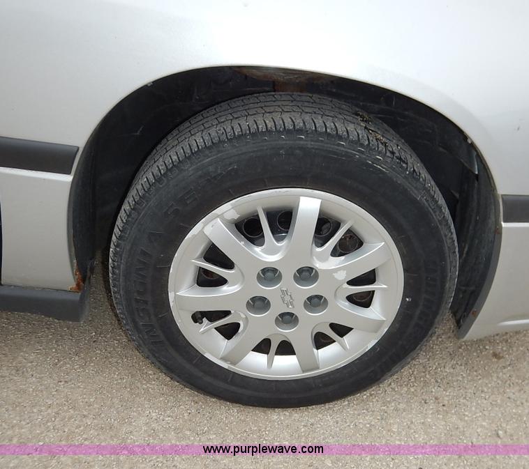 image for item J4000 2002 Chevrolet Impala