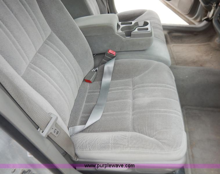 image for item J4000 2002 Chevrolet Impala