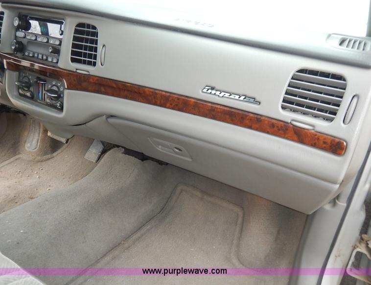 image for item J4000 2002 Chevrolet Impala