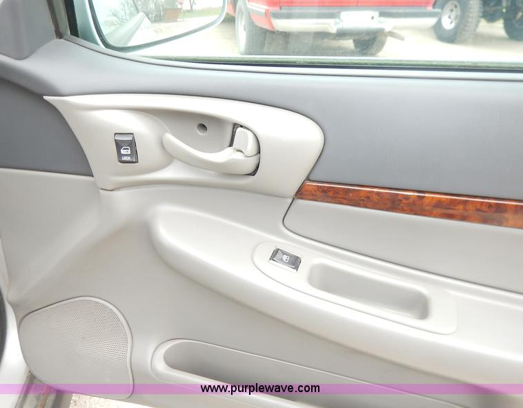 image for item J4000 2002 Chevrolet Impala