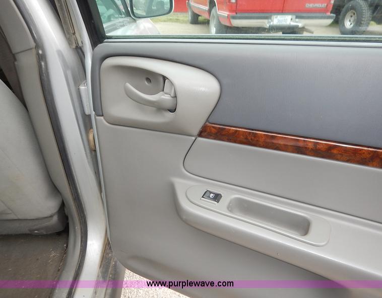 image for item J4000 2002 Chevrolet Impala