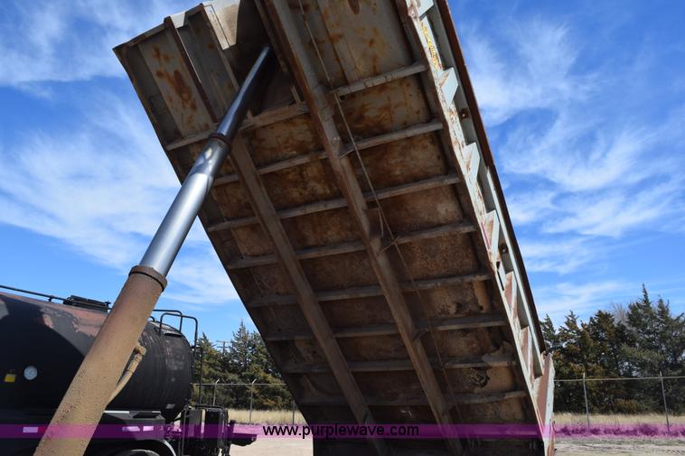 image for item K2428 1985 GMC Brigadier dump truck