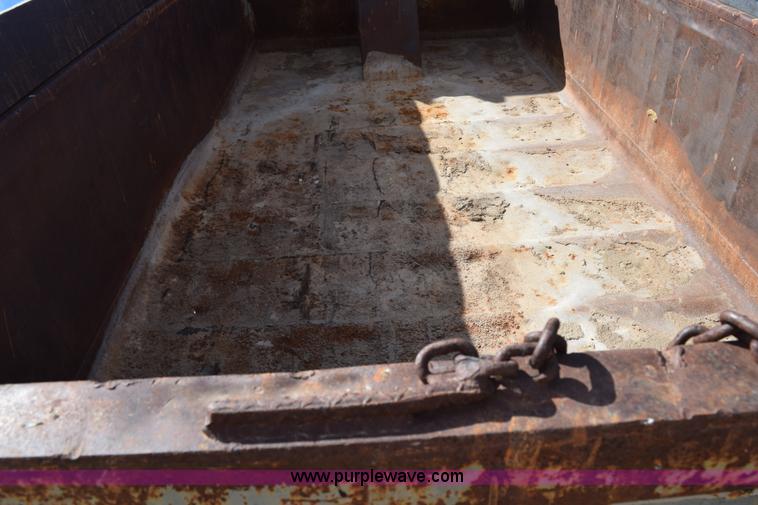 image for item K2428 1985 GMC Brigadier dump truck