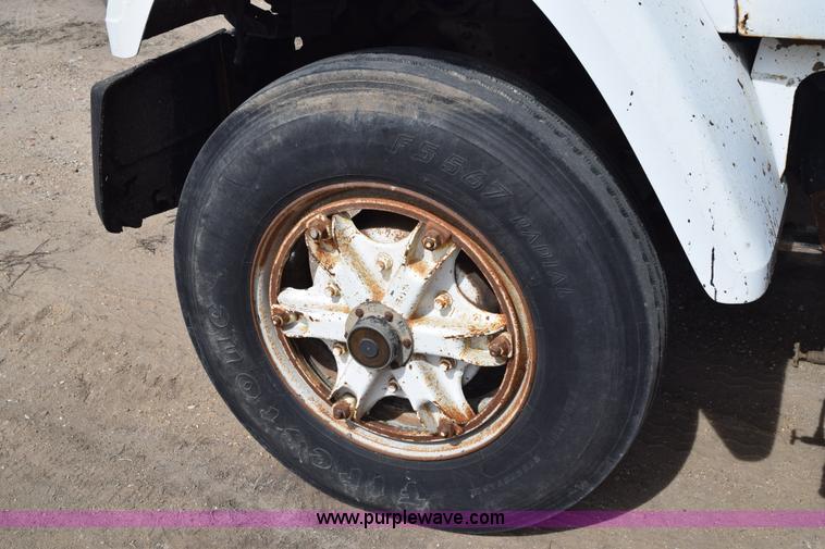 image for item K2428 1985 GMC Brigadier dump truck