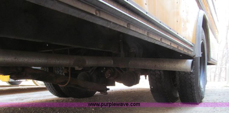 image for item K5517 2003 International 3800 Blue Bird school bus