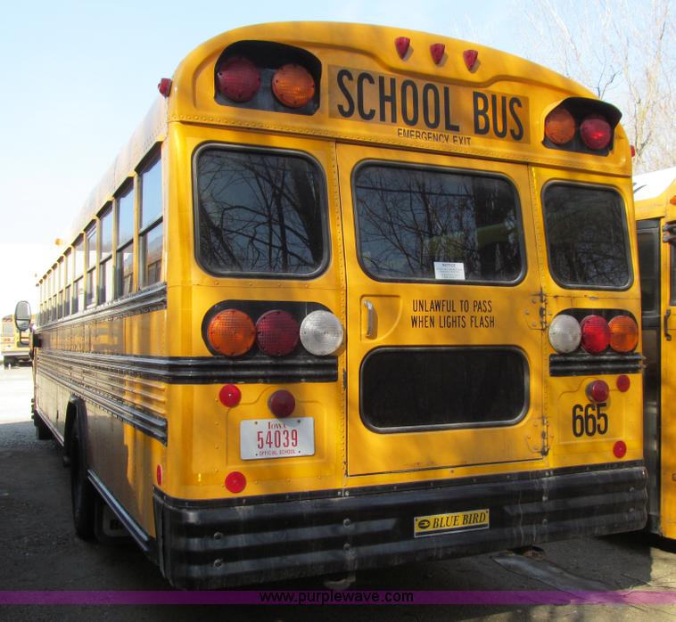 image for item K5517 2003 International 3800 Blue Bird school bus