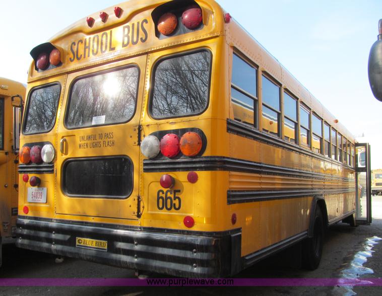 image for item K5517 2003 International 3800 Blue Bird school bus
