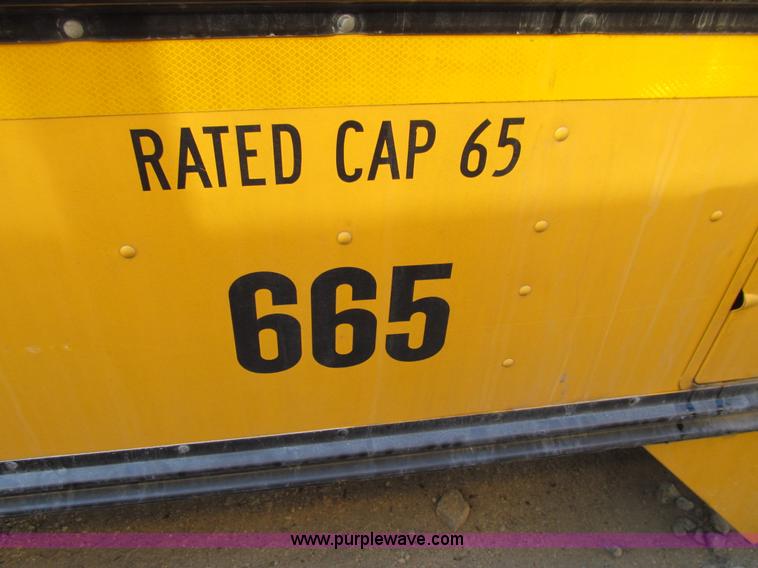 image for item K5517 2003 International 3800 Blue Bird school bus