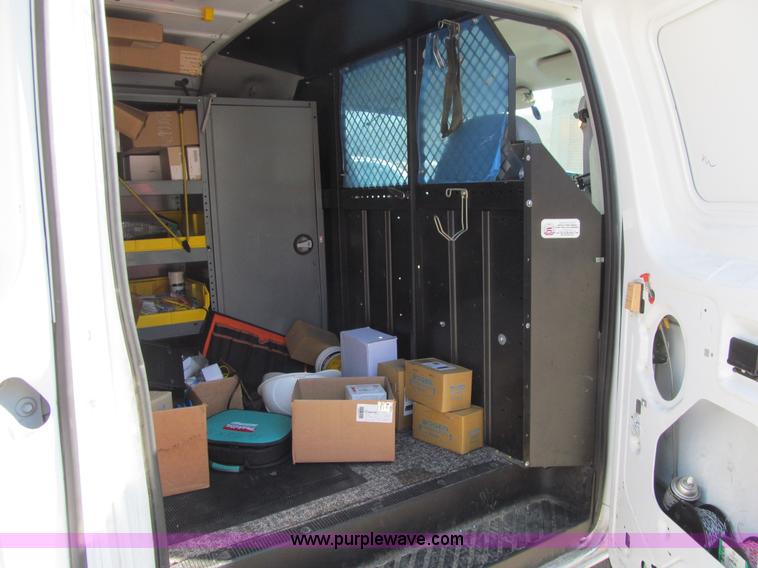 image for item K5518 2003 Ford E250 van