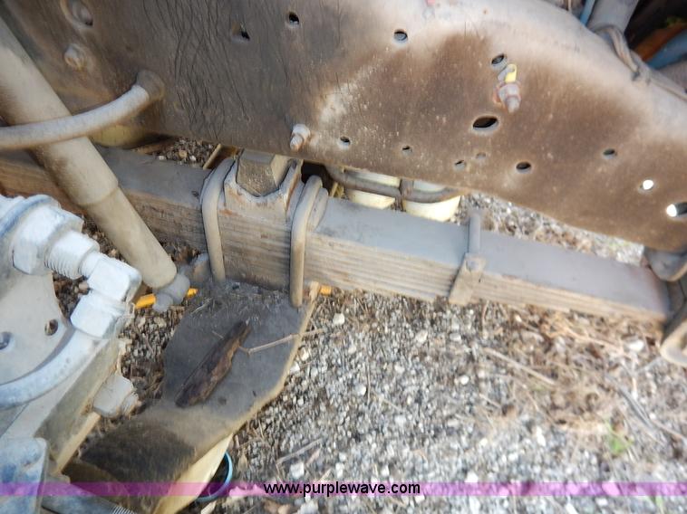 image for item K7333 1987 GMC TopKick vacuum truck