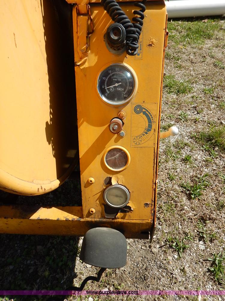 image for item K7333 1987 GMC TopKick vacuum truck