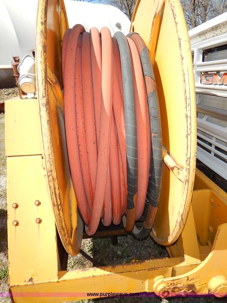 image for item K7333 1987 GMC TopKick vacuum truck