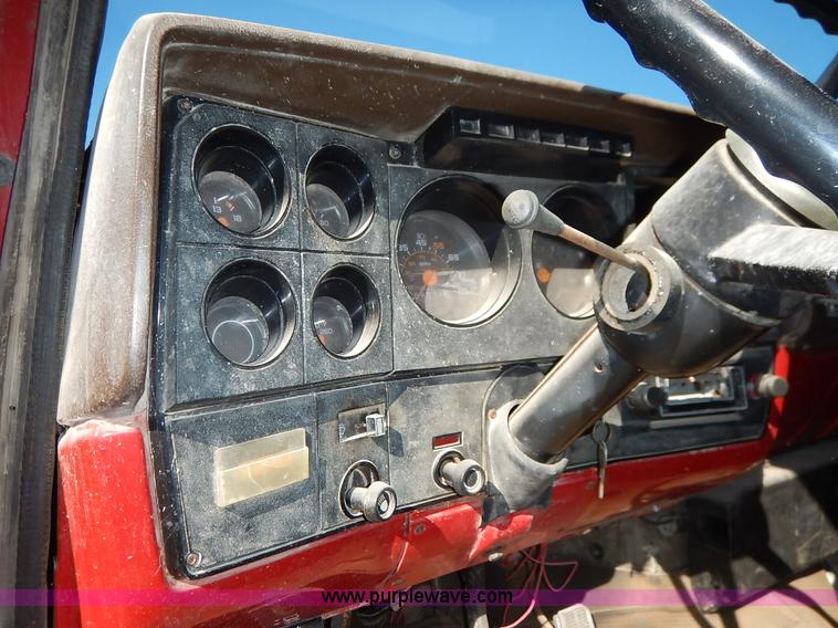 image for item K7337 1986 Chevrolet C70 dump truck