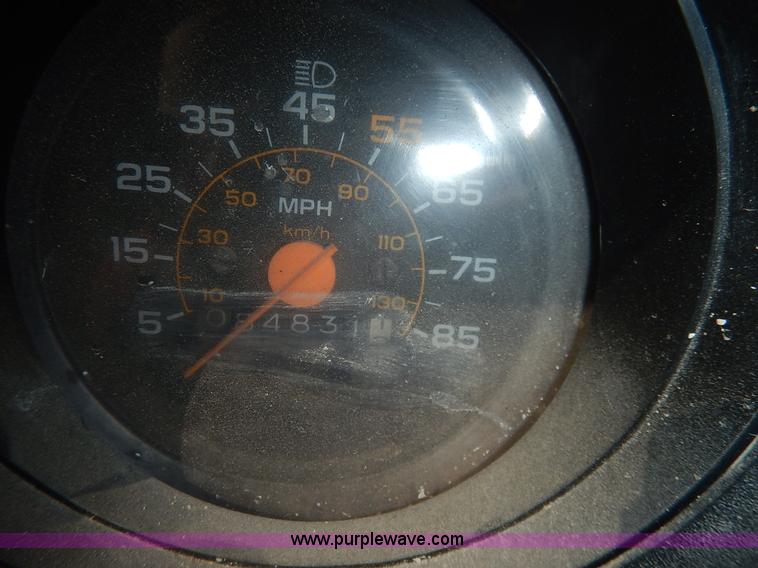 image for item K7337 1986 Chevrolet C70 dump truck