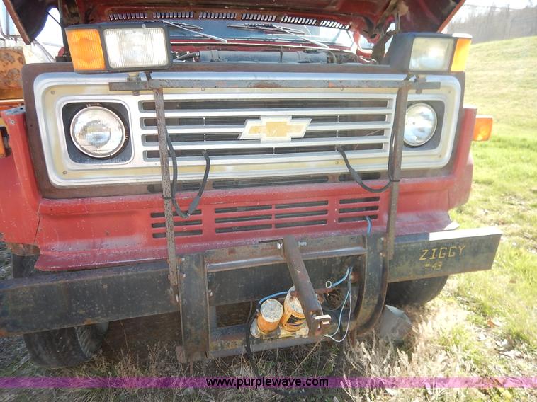 image for item K7337 1986 Chevrolet C70 dump truck