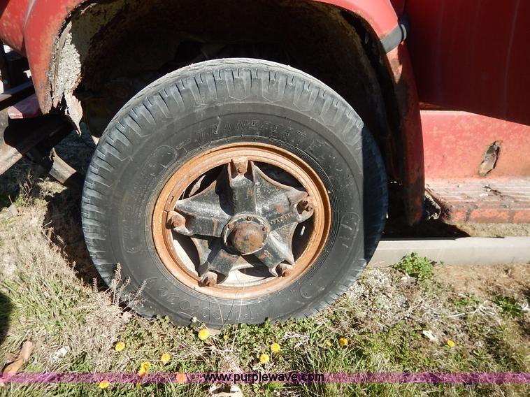 image for item K7337 1986 Chevrolet C70 dump truck