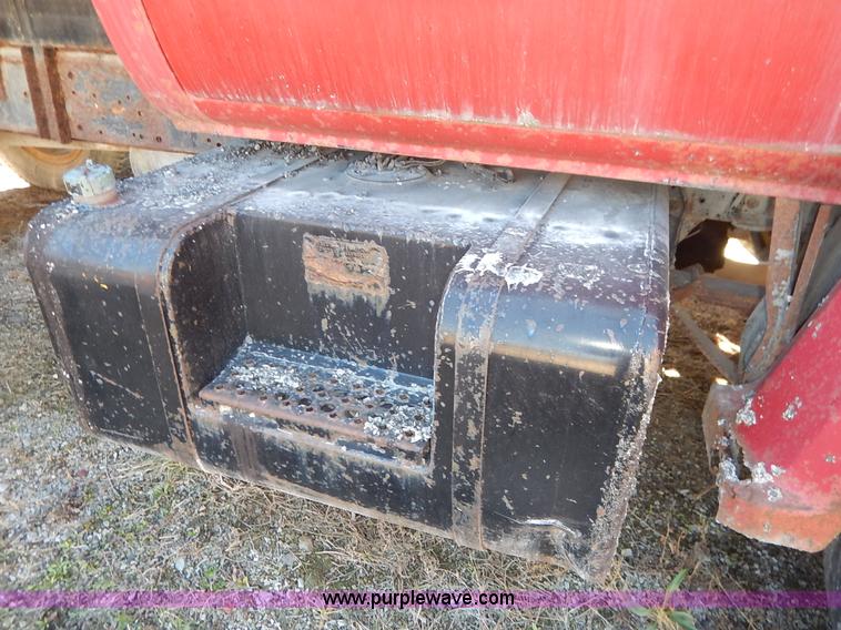 image for item K7337 1986 Chevrolet C70 dump truck