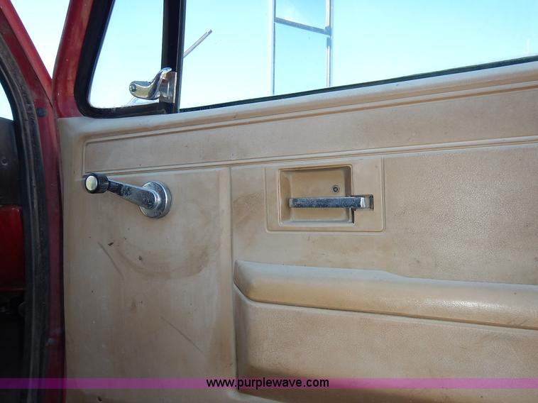 image for item K7337 1986 Chevrolet C70 dump truck