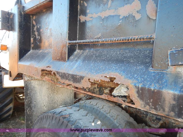 image for item K7337 1986 Chevrolet C70 dump truck