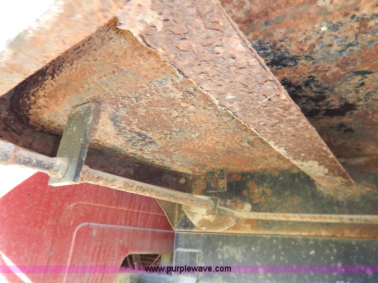 image for item K7337 1986 Chevrolet C70 dump truck