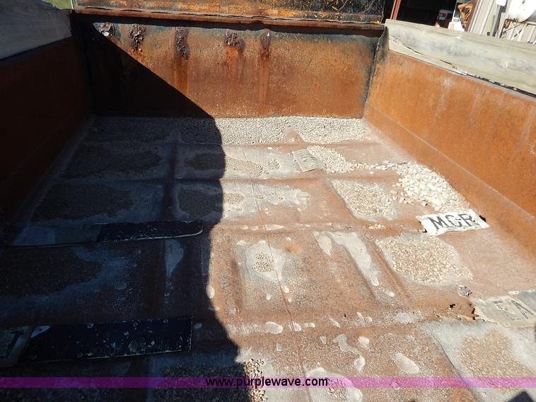 image for item K7337 1986 Chevrolet C70 dump truck