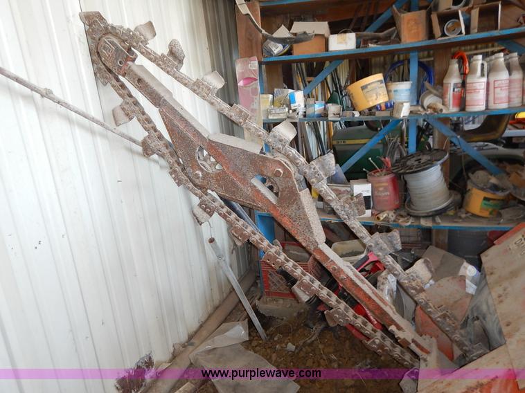 image for item K7338 Ditch Witch J20D trencher