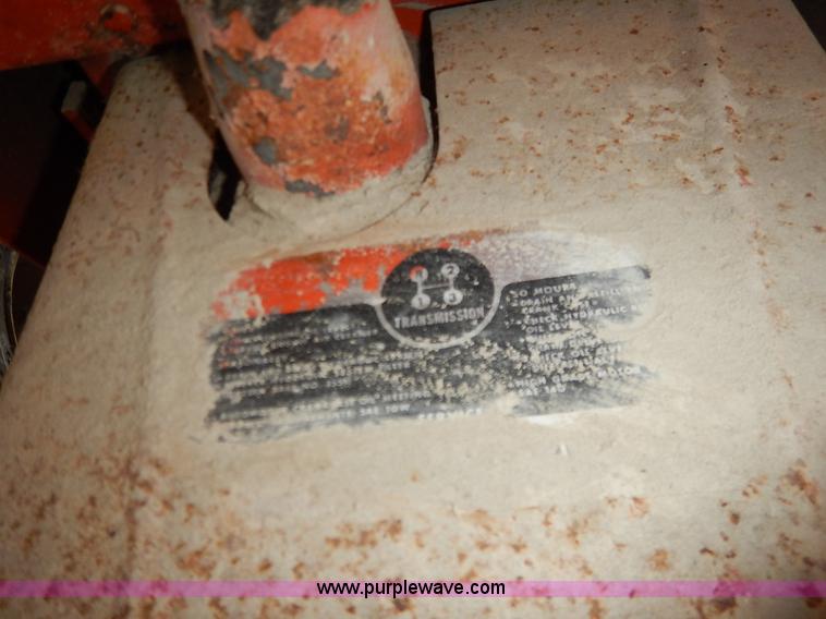 image for item K7338 Ditch Witch J20D trencher