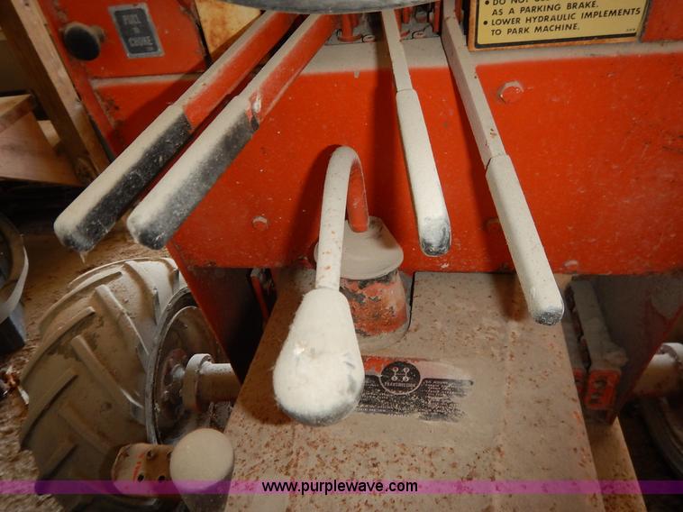 image for item K7338 Ditch Witch J20D trencher