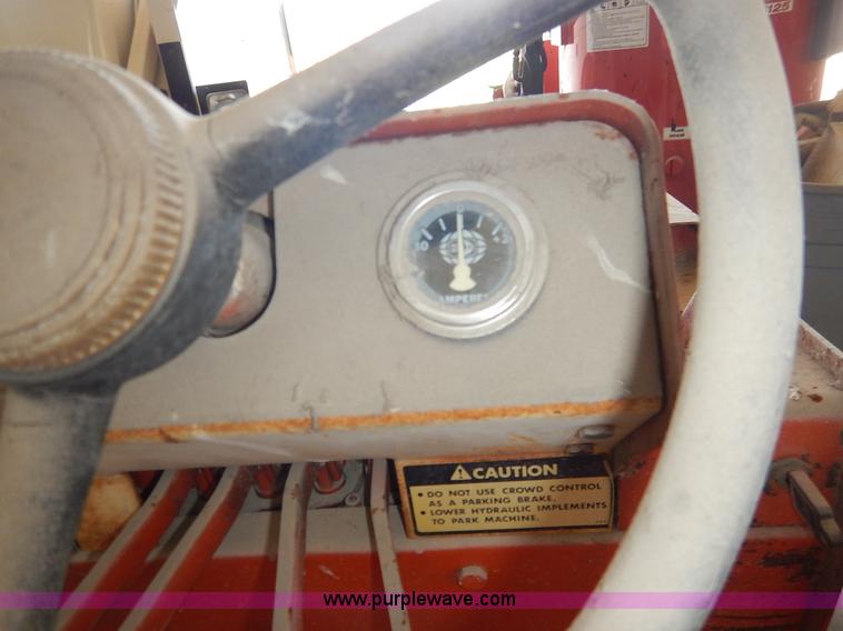 image for item K7338 Ditch Witch J20D trencher