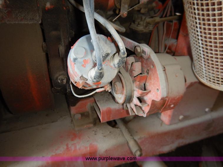 image for item K7338 Ditch Witch J20D trencher