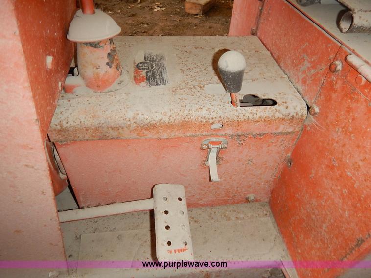 image for item K7338 Ditch Witch J20D trencher