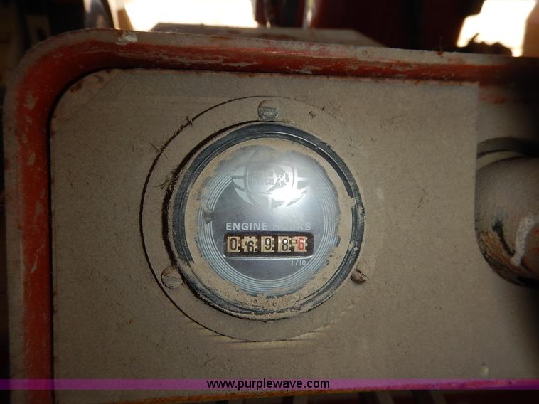 image for item K7338 Ditch Witch J20D trencher