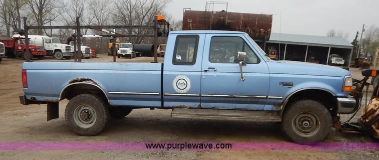 image for item K7376 1997 Ford F250 HD SuperCab pickup truck