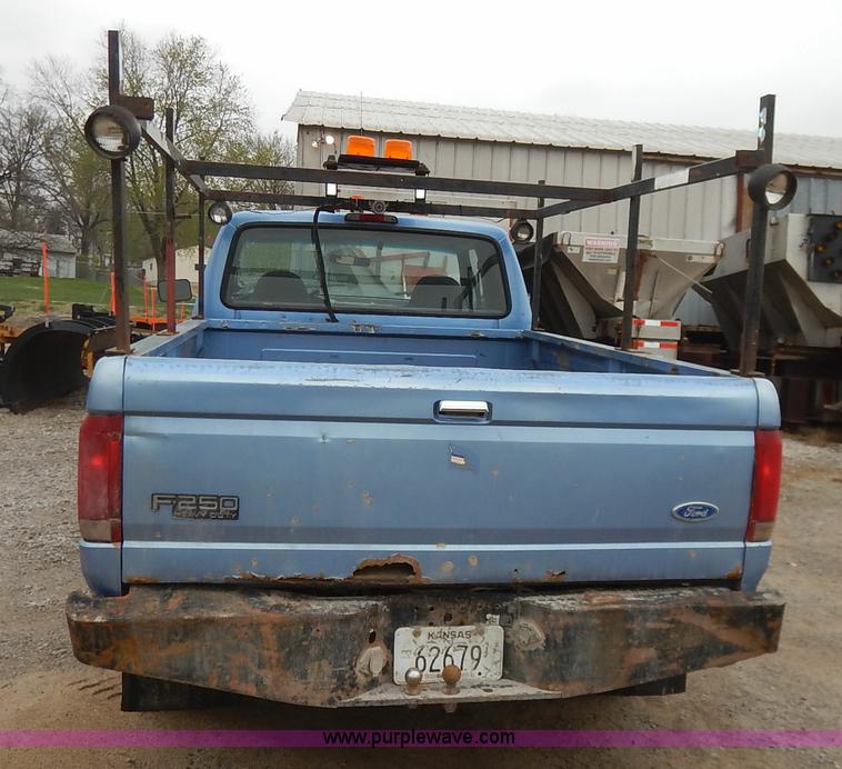 image for item K7376 1997 Ford F250 HD SuperCab pickup truck