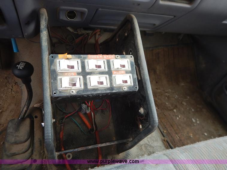 image for item K7376 1997 Ford F250 HD SuperCab pickup truck