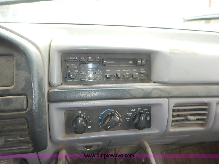 image for item K7376 1997 Ford F250 HD SuperCab pickup truck