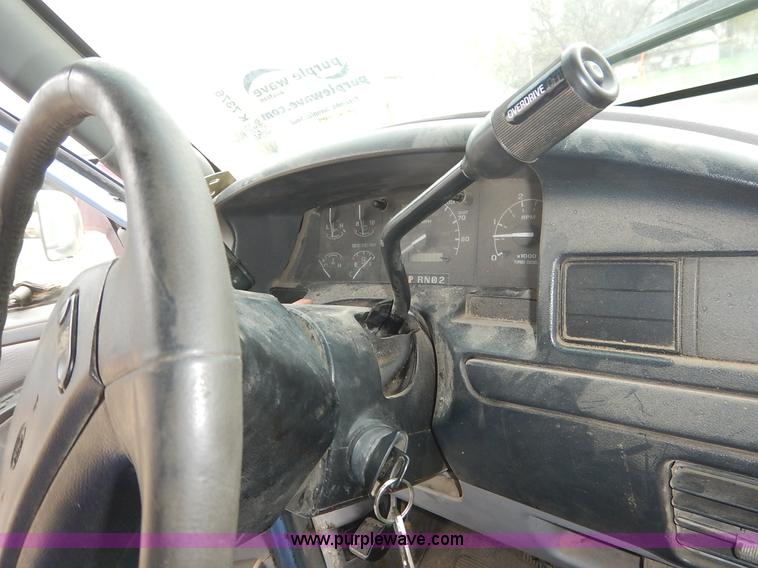 image for item K7376 1997 Ford F250 HD SuperCab pickup truck