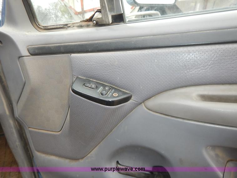 image for item K7376 1997 Ford F250 HD SuperCab pickup truck