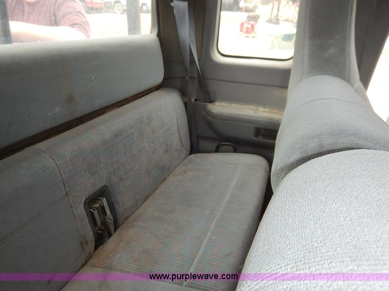 image for item K7376 1997 Ford F250 HD SuperCab pickup truck