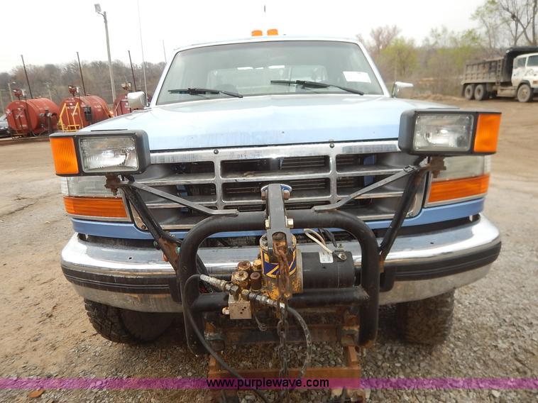 image for item K7376 1997 Ford F250 HD SuperCab pickup truck