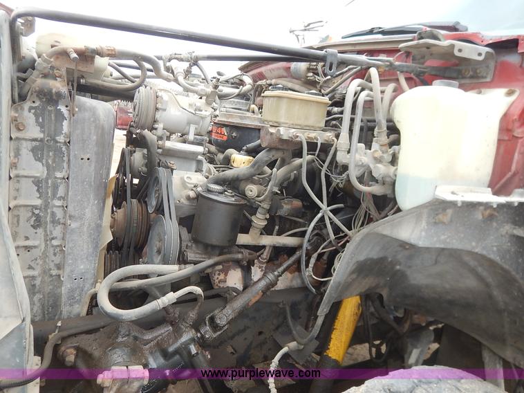 image for item K7378 1990 Ford F700 dump truck