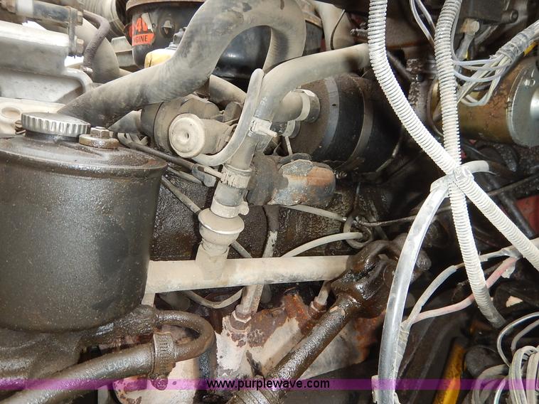 image for item K7378 1990 Ford F700 dump truck