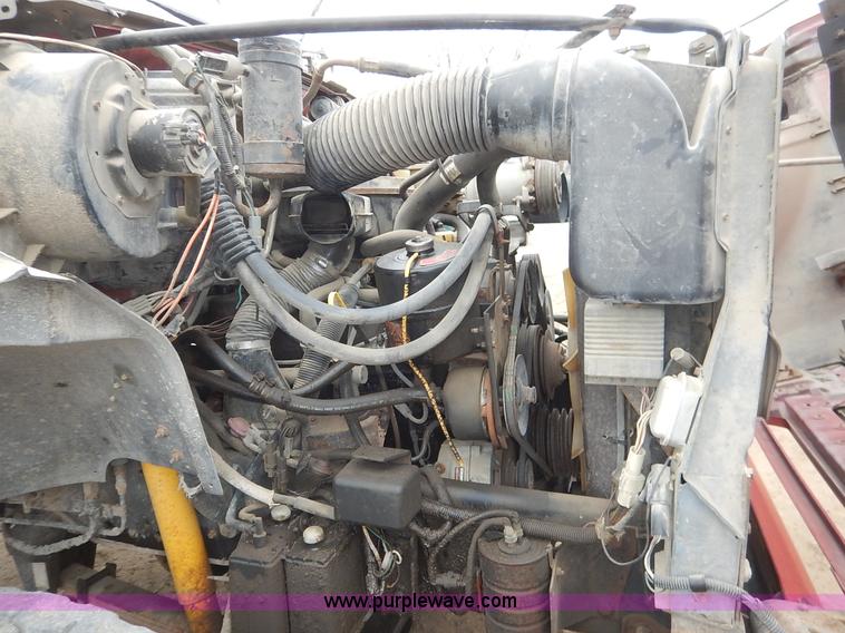 image for item K7378 1990 Ford F700 dump truck