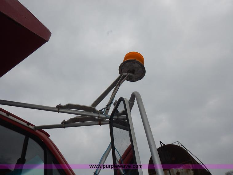 image for item K7378 1990 Ford F700 dump truck