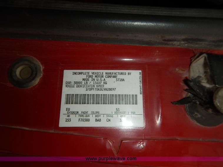 image for item K7378 1990 Ford F700 dump truck